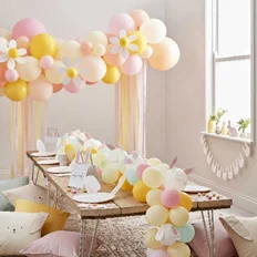 Go-all-out-with-an-Easter-balloon-arch